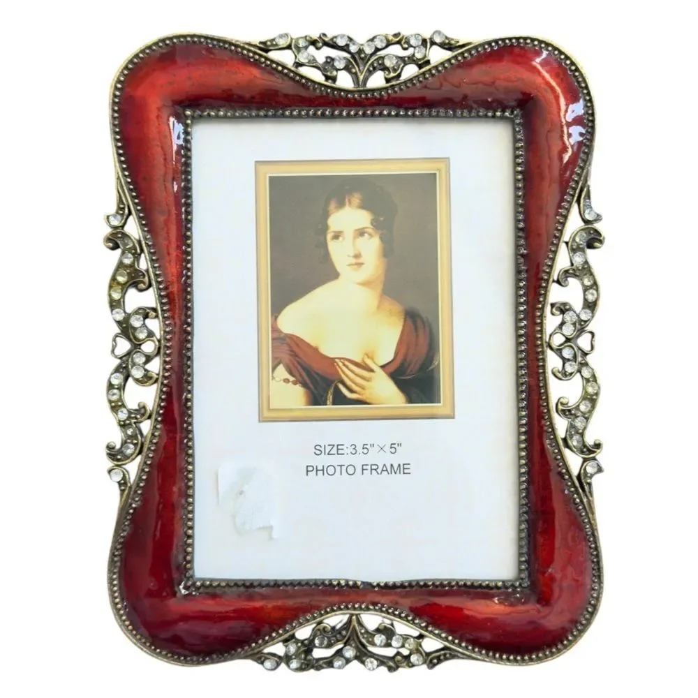 Decorative Tabletop 3.5x5 Inch Standing Easel Picture Frame. NEW.